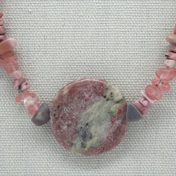 Necklace with Mother of Pearls, Rhodochrosite, Strawberry Quartz, and Jasper. - Picture 5 of 6